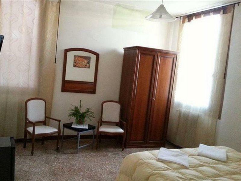 Ca' Contarini 3* Venice