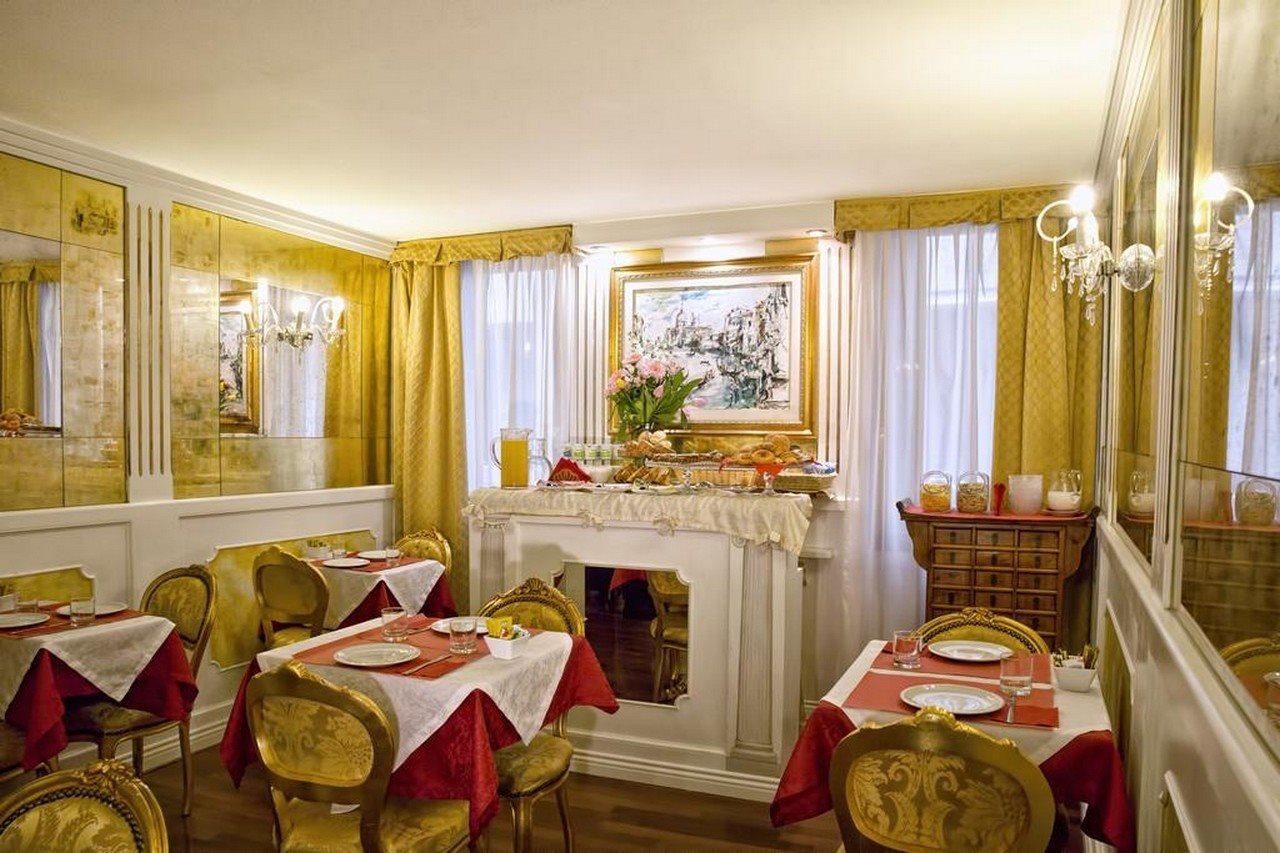 Noemi Hotel