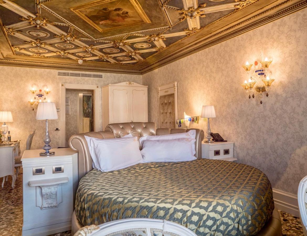 Ego' Boutique - The Silk Road Hotel