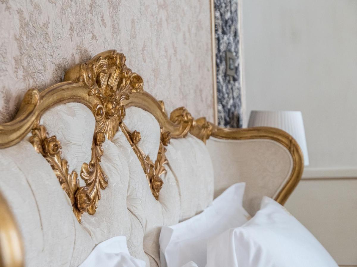 Ego' Boutique - The Silk Road Venice