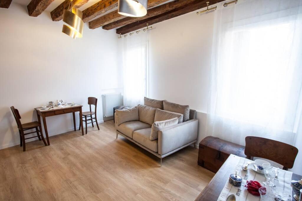 Favola A Apartment *
