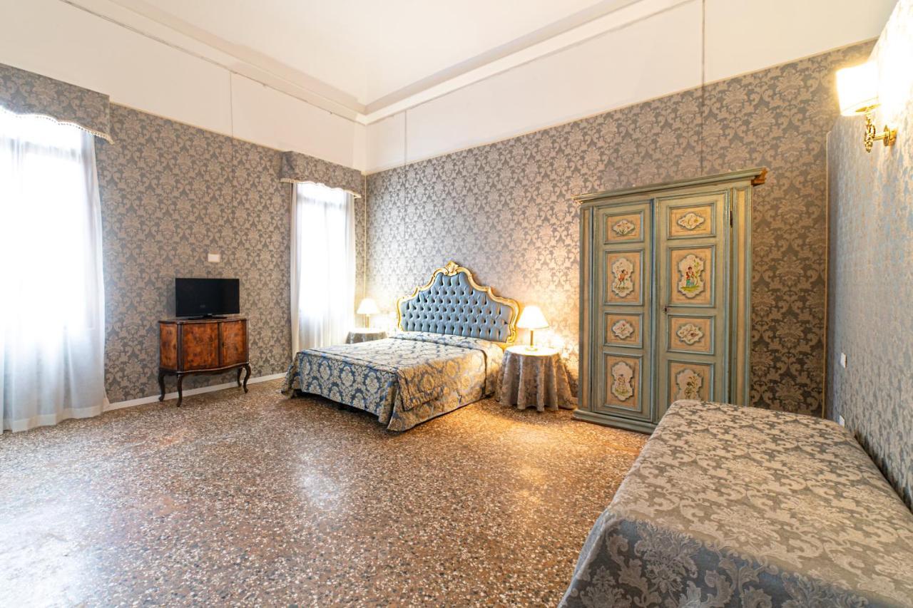 Palazzo Ducale *