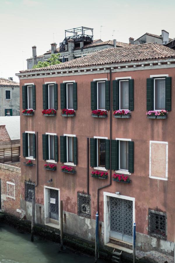 Apartment Amazing Modern Design Home, Campo Dei Mori. Wifi