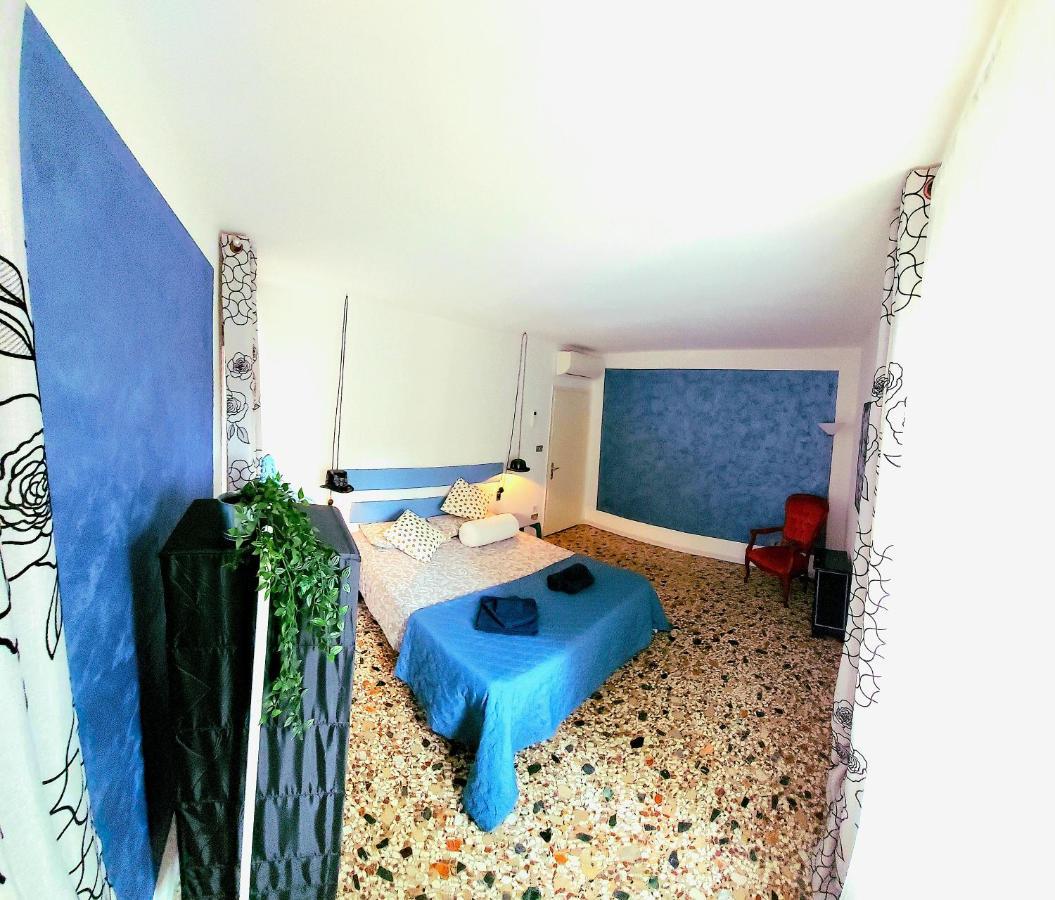 The Hatter's Apartamento *