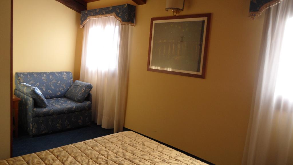 Alloggi Marinella Pensão 3*