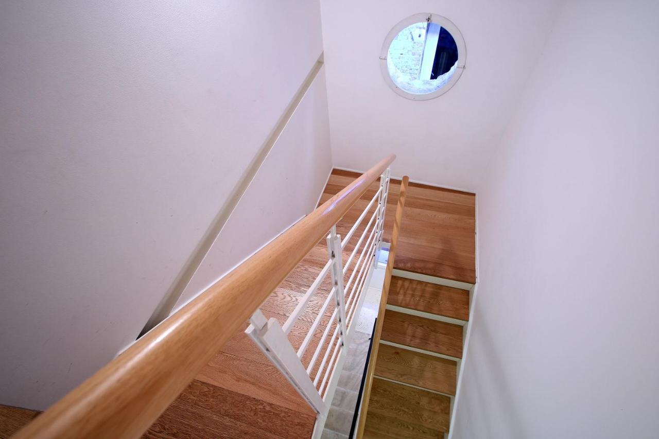 Guggenheim Next 10pax, Aircond, Wifi Apartment *