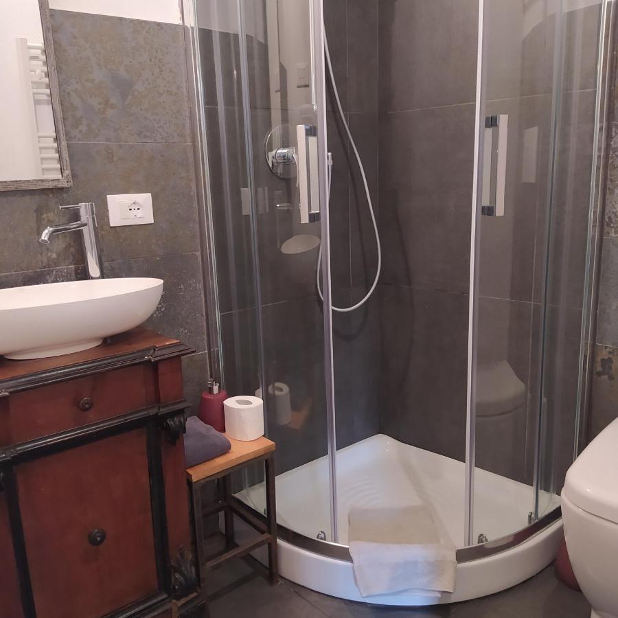 Rio Marin Gondola View & Patio Apartment Venice