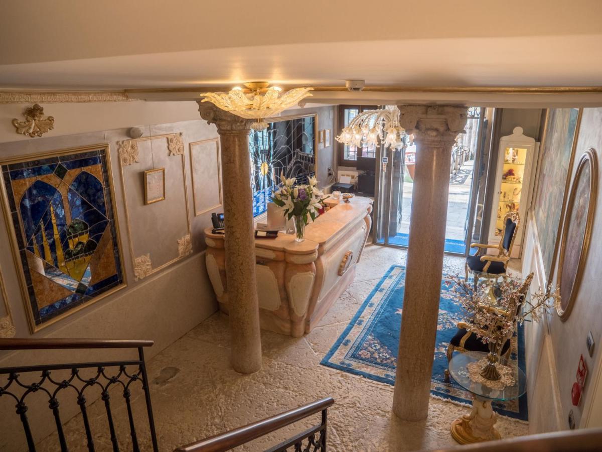 Ego' Boutique - The Silk Road 4* Venice
