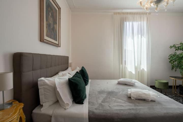 Ca' Pesaro Rooftop Terrace Apartment. Veneza