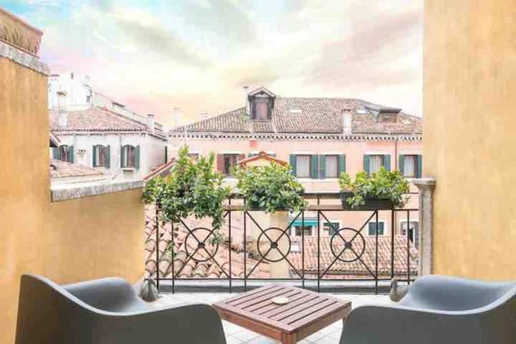 Apartamento Ca' Pesaro Rooftop Terrace Apartment. Veneza