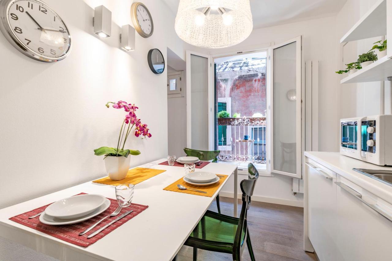 Cipriani Frari Canal View Apartment Venice