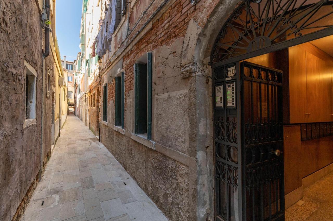 Cipriani Frari Canal View Apartment *
