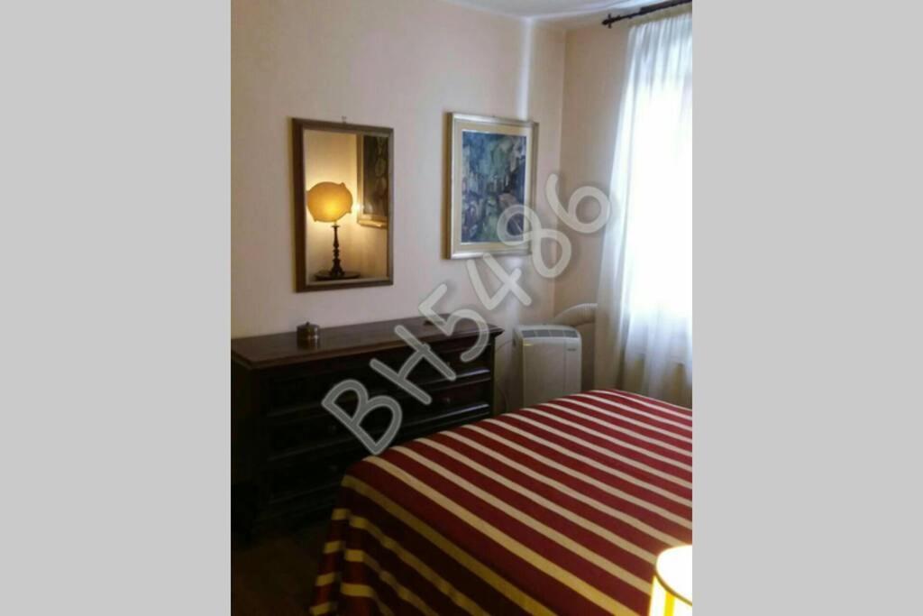 Barthouse5486 Apartamento