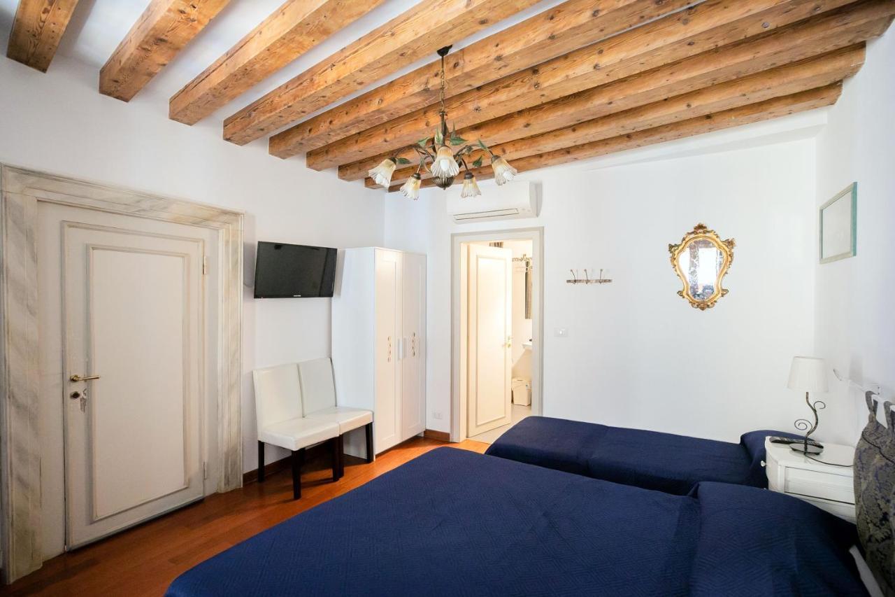 Hidden Gem In * Venice