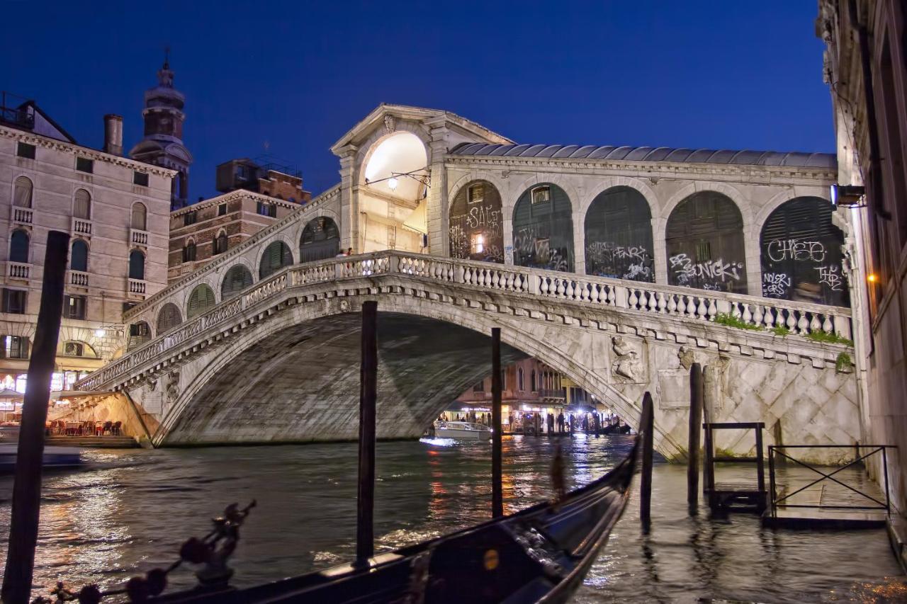 Italiahaus - Ca' Olivo Loft With Canal View In Rialto Venice