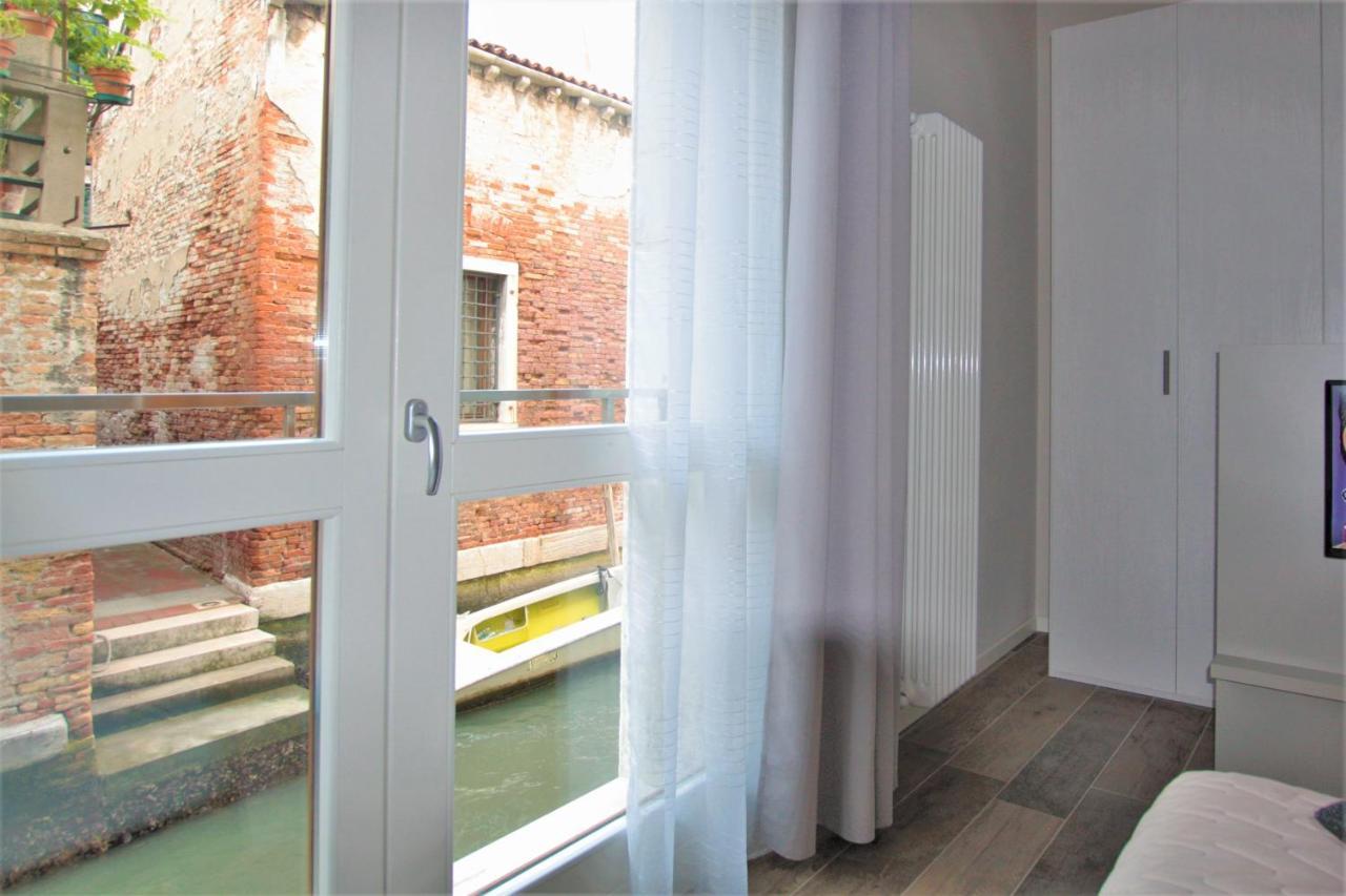 Magno Luxury Canal View *