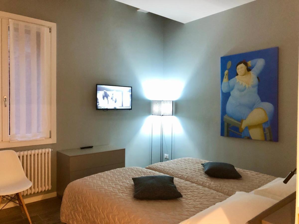 Apartment Magno Luxury Canal View Venice