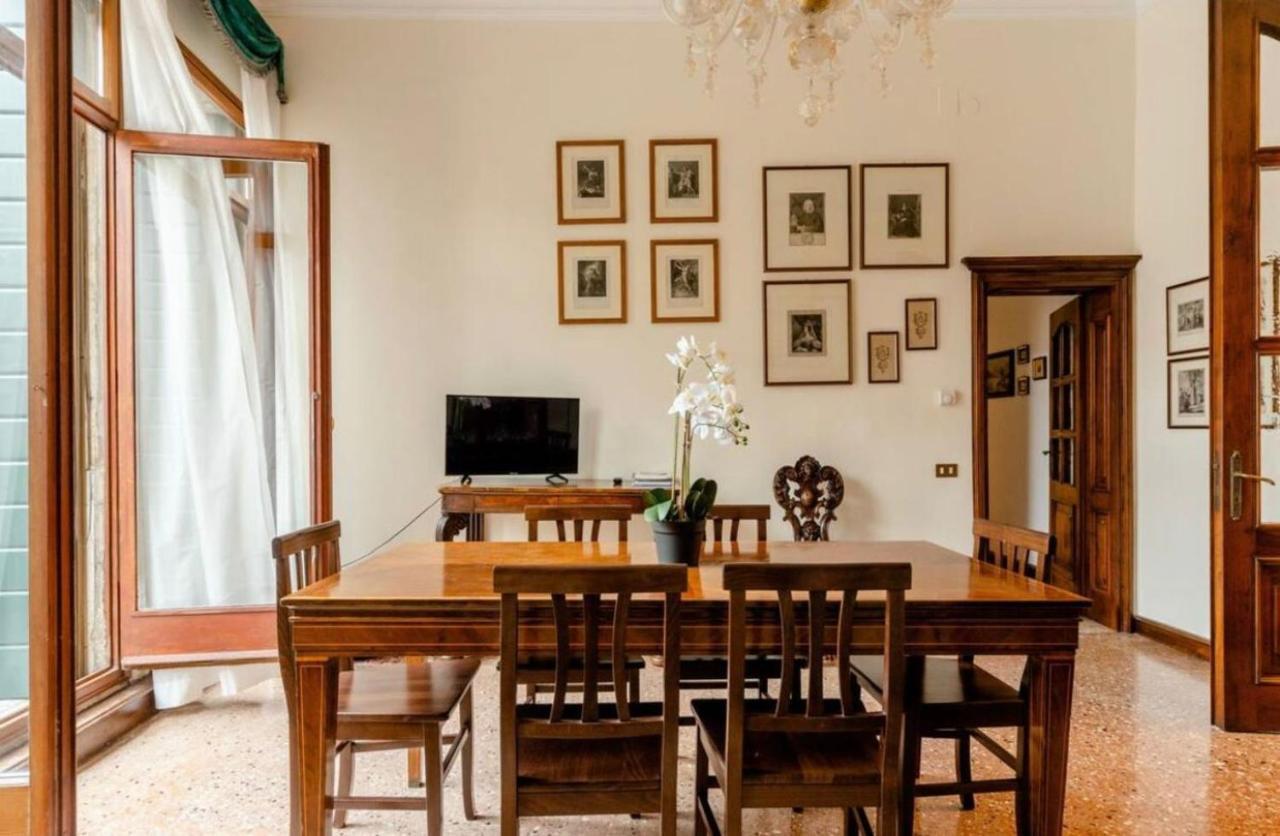 Apartamento La Fenice Veneza