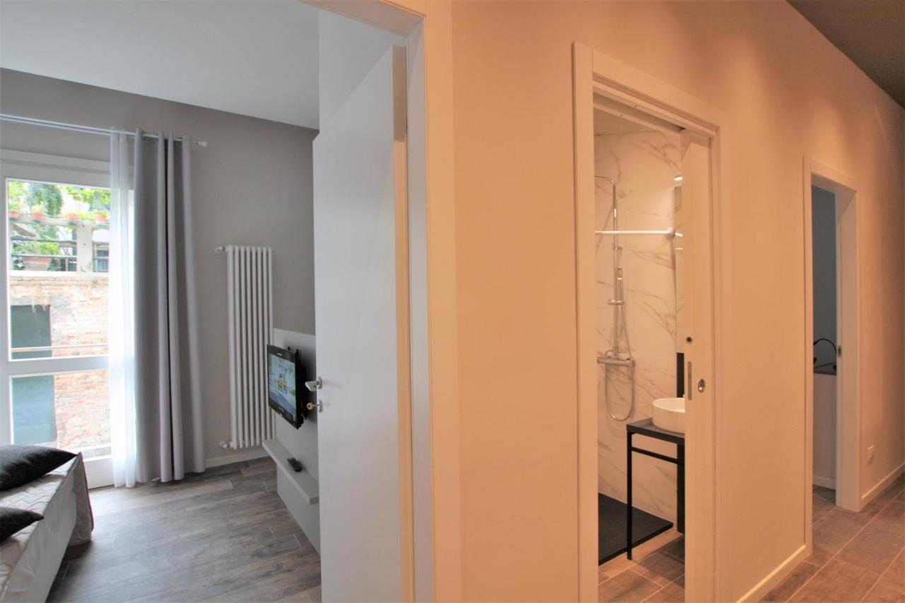 Apartment Magno Luxury Canal View Venice