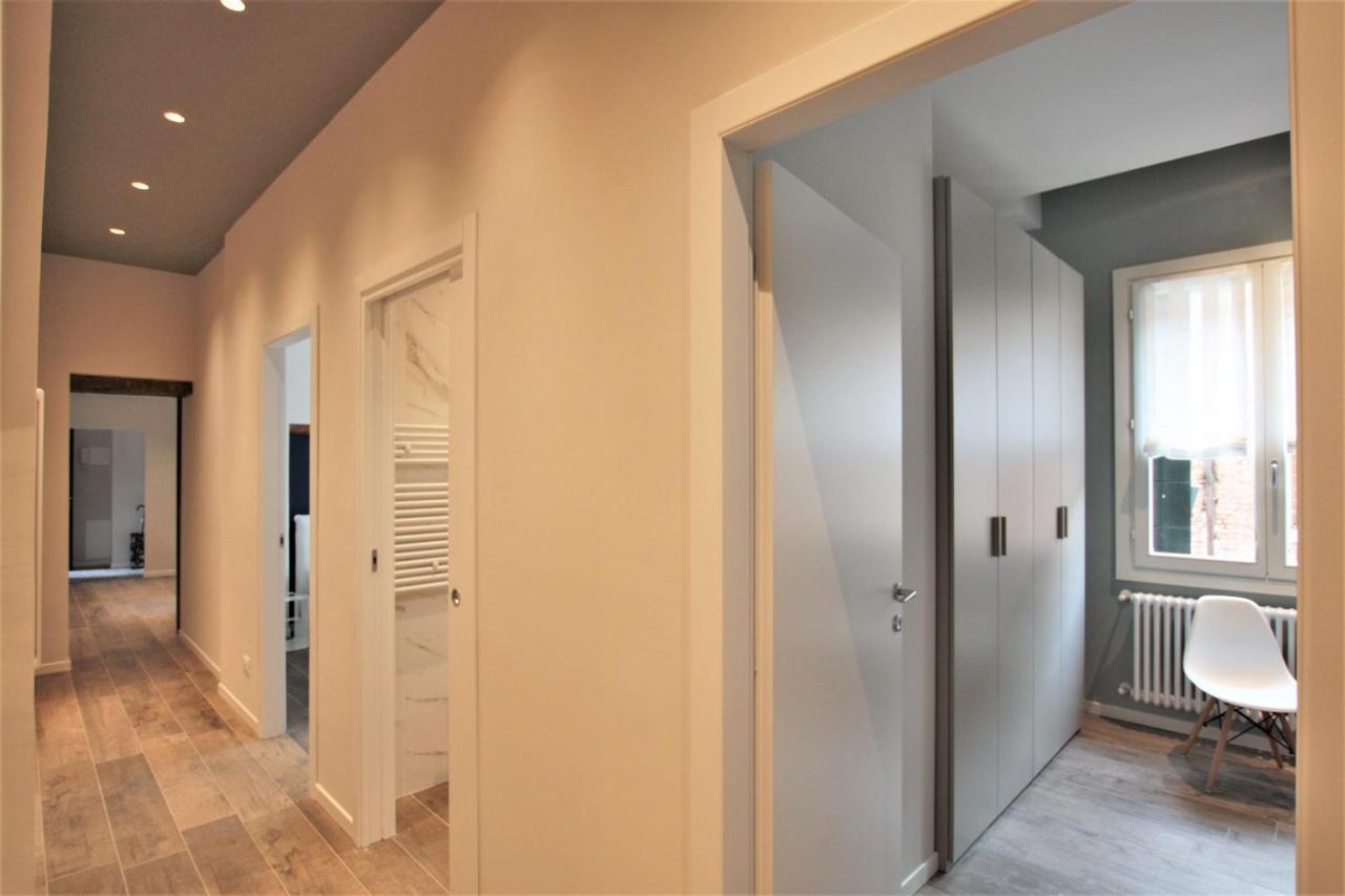 Magno Luxury Canal View Apartment *