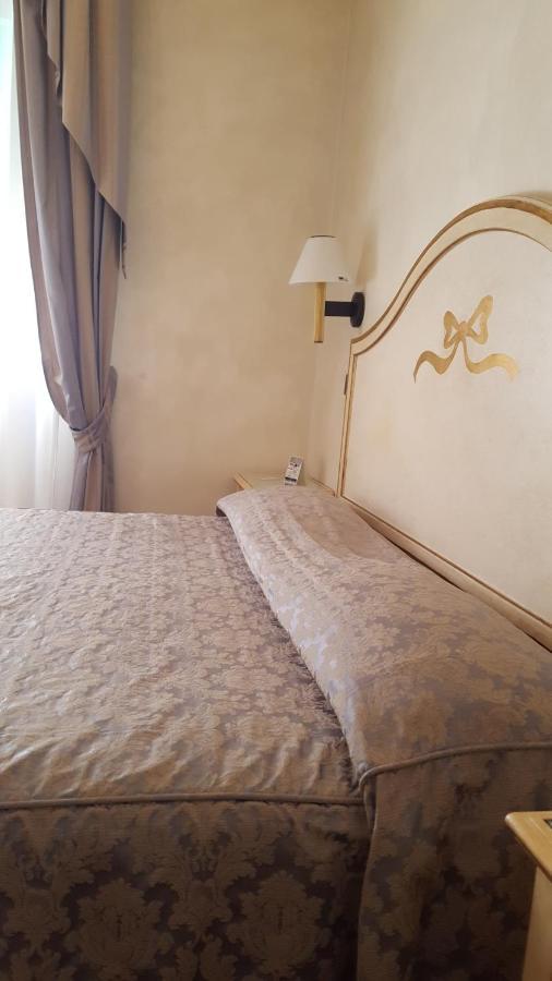 Hotel Carlton Capri 3*