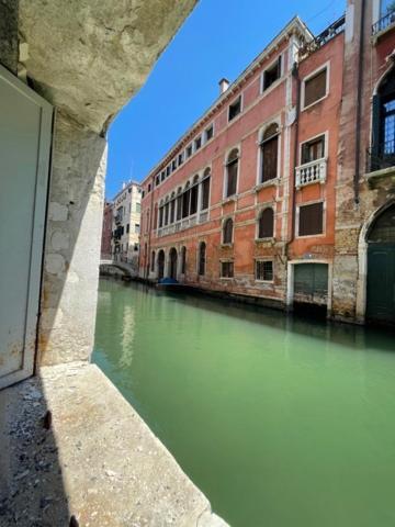San Marco With Canal View Appartamento *
