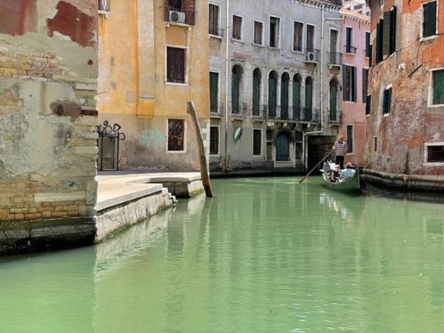 San Marco With Canal View Appartamento *