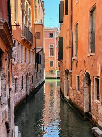 Appartamento San Marco With Canal View
