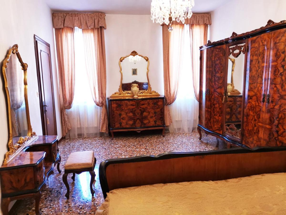 Ca' Letizia Authentic Classic In In Typical Venetian Style