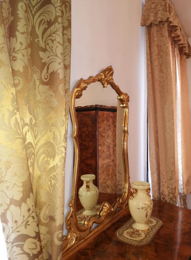 Apartment Ca' Letizia Authentic Classic In In Typical Venetian Style Venice