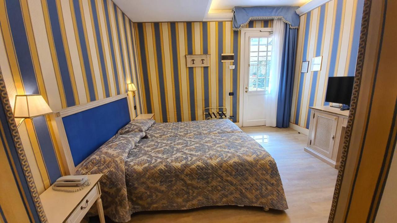 Carlton On The Grand Canal 4*