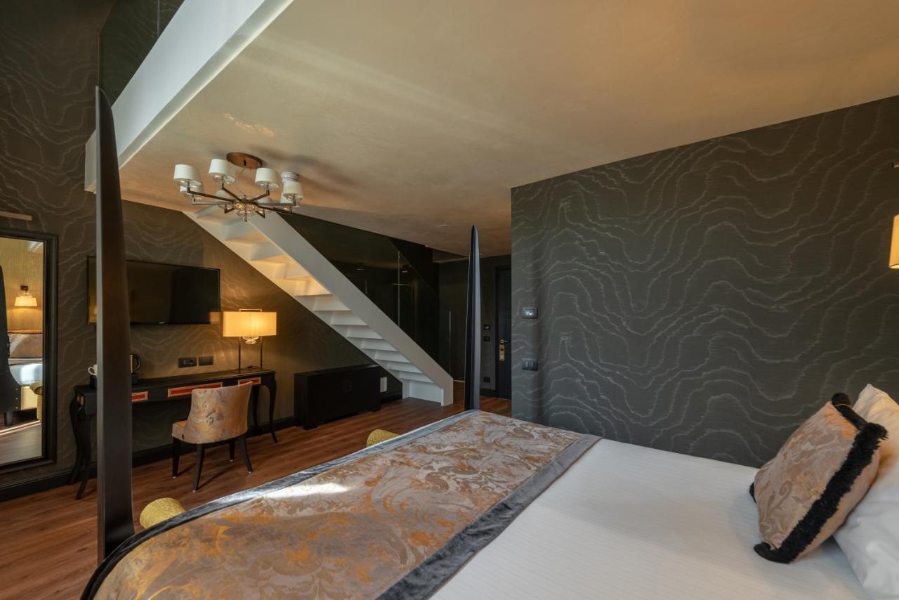 Hotel Palazzo Veneziano - Collection