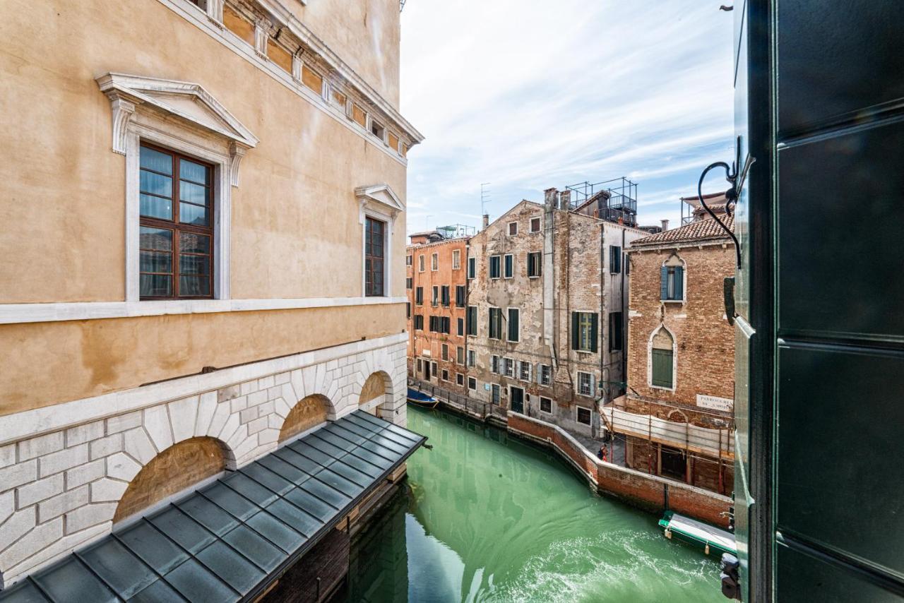 Casanova Fenice - Canal View Apartment