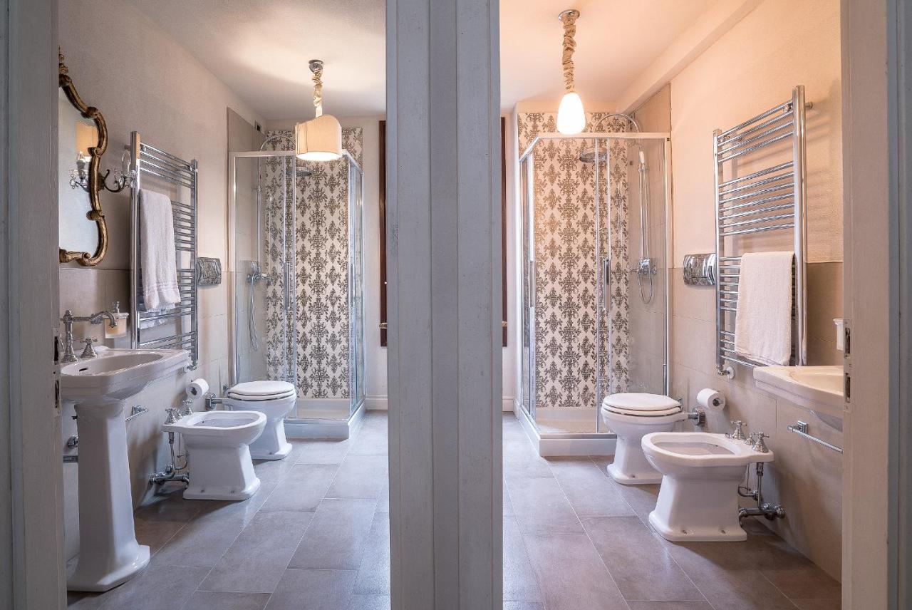 Palazzo Veneziano Direct At The Canal With Roof Terrace * Veneza