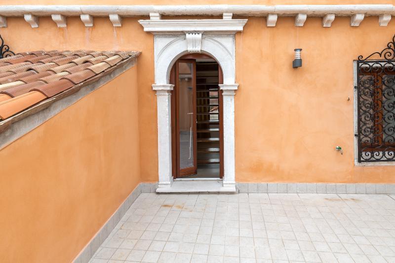 Charming Palace Corte Del Teatro