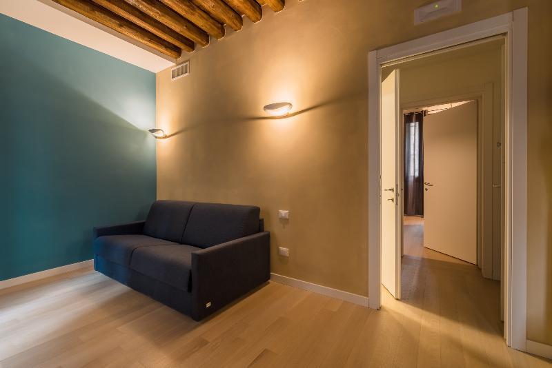 Charming Palace Corte Del Teatro Aparthotel 3*