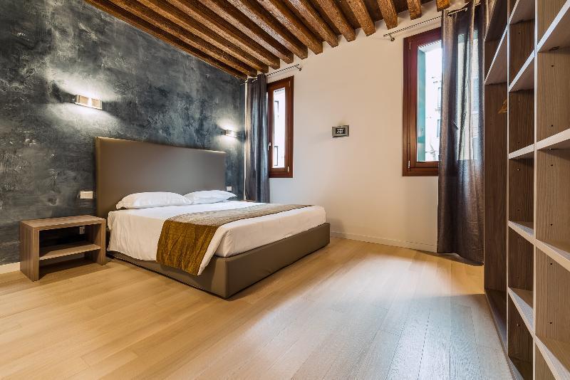 Charming Palace Corte Del Teatro 3* Venice