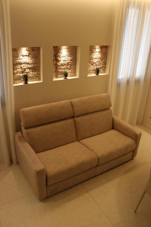 Honeymoon Apartment