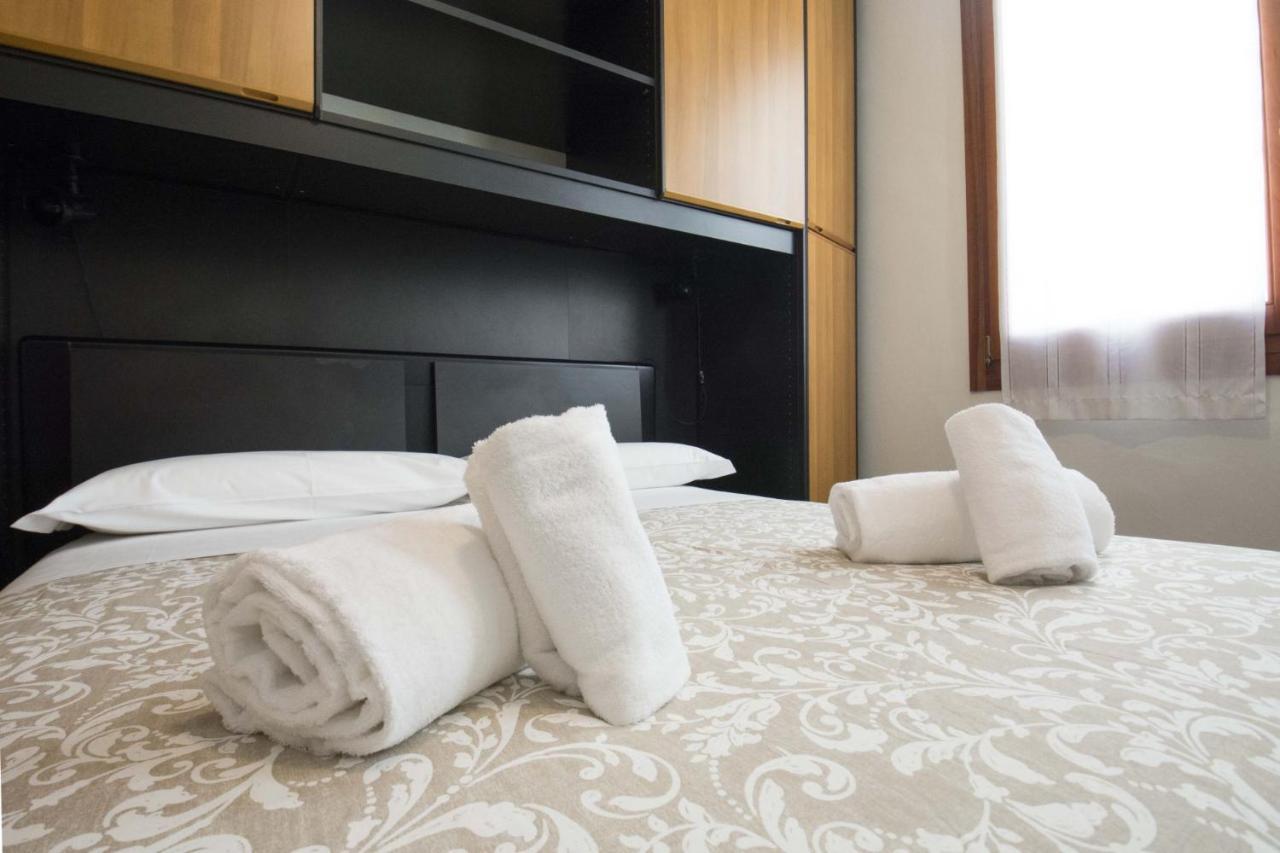 Suite San Barnaba Apartment *