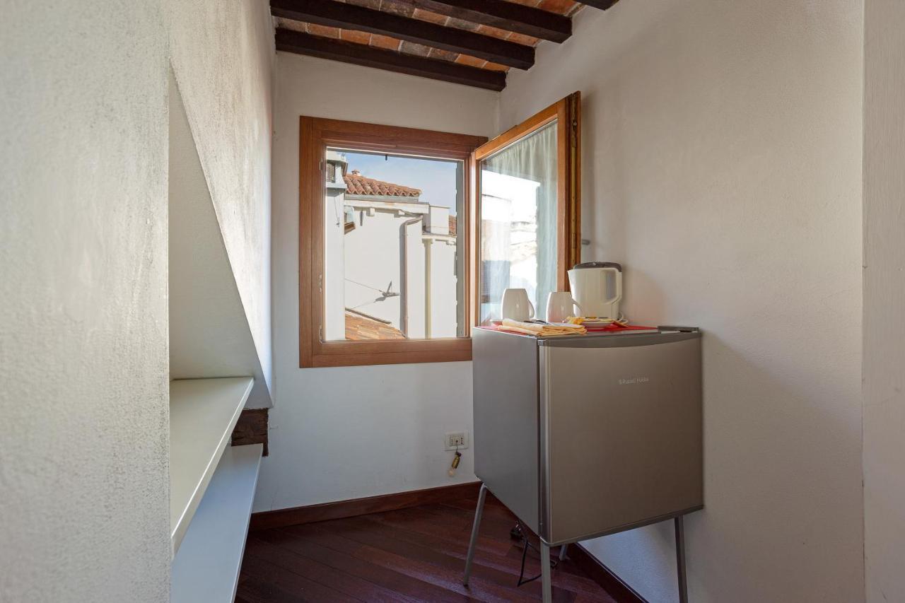 Rialto Canal View Apartment *