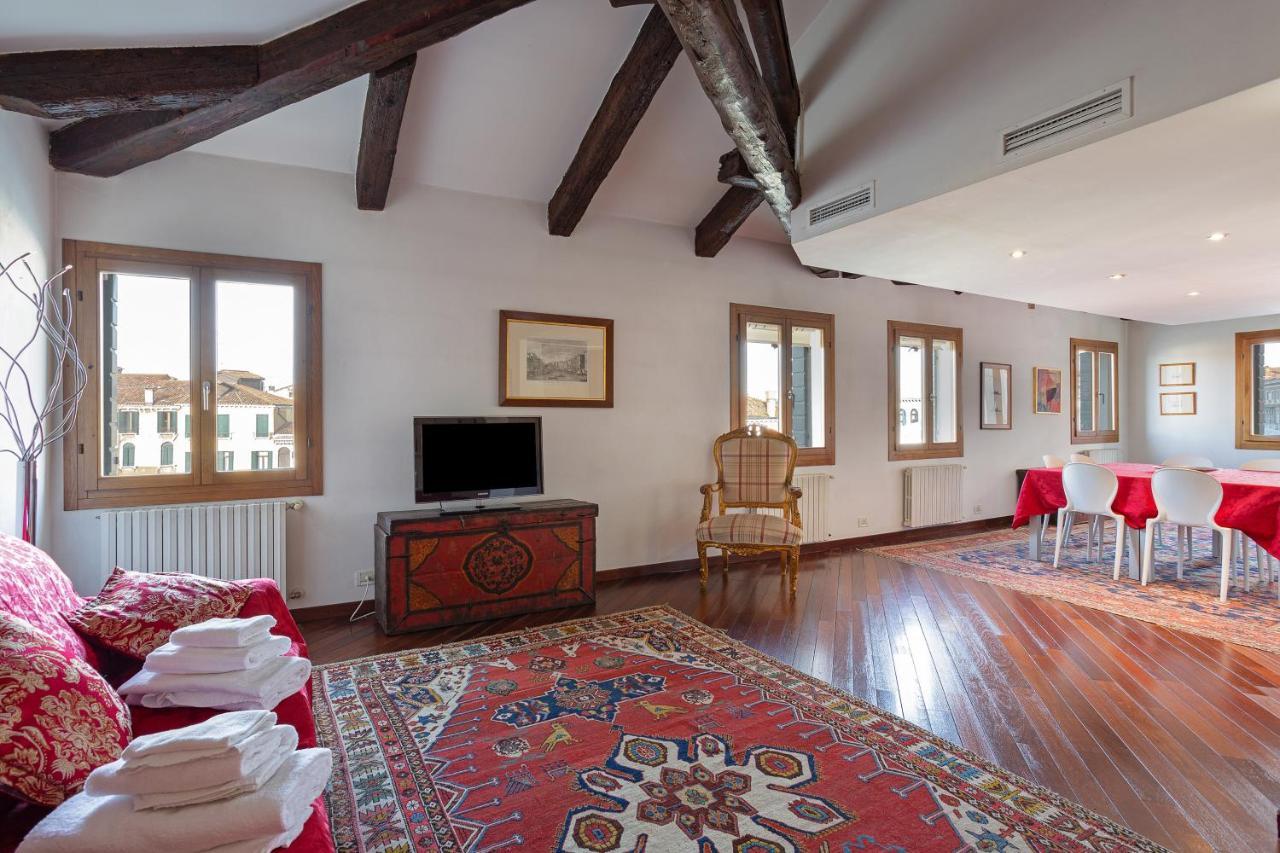 Apartment Rialto Canal View *