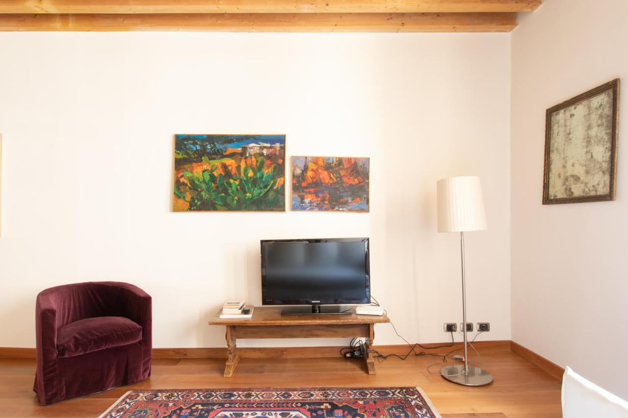 Apartamento Calle Teatro Vecchio - Veneza