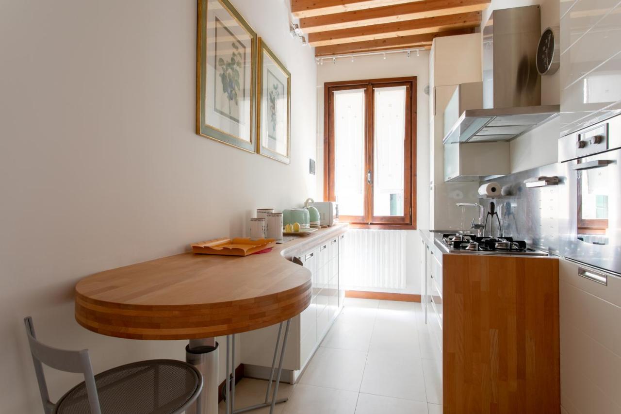 Apartamento Calle Teatro Vecchio - Veneza