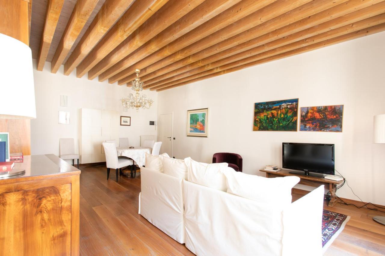 Apartamento Calle Teatro Vecchio -