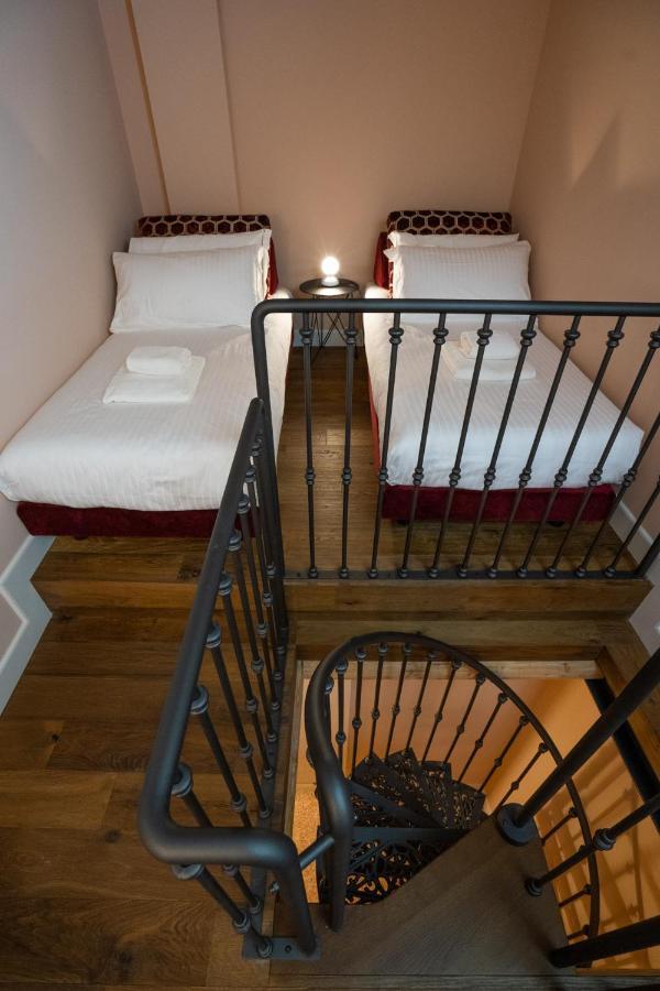 Ca Longo Palace *