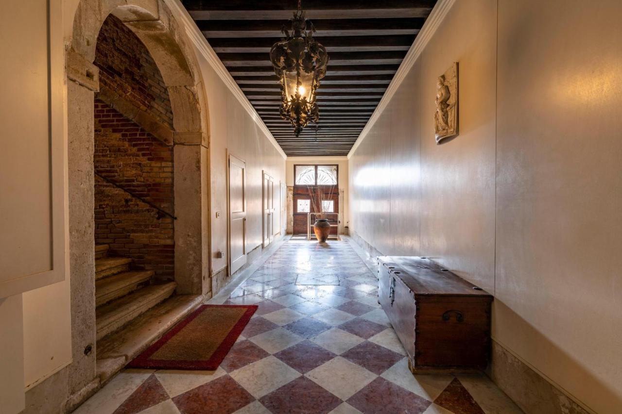 Ca' Cappello Venetian M02074212072 Apartment