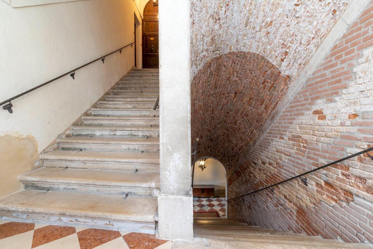 Apartment Ca' Cappello Venetian M02074212072 *