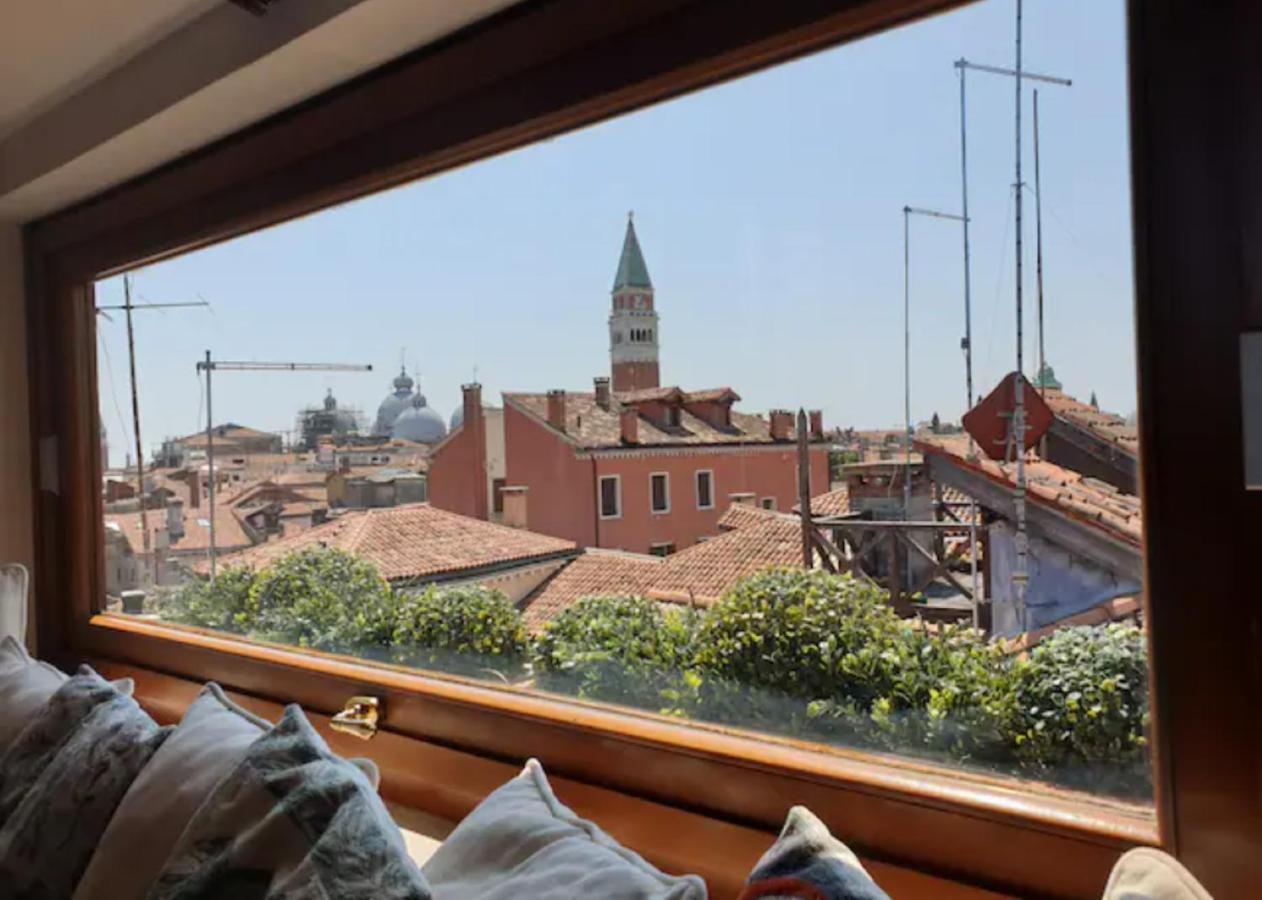 Penthouse With Rooftop Terrace And 360 Views Of - Venice5th Venice
