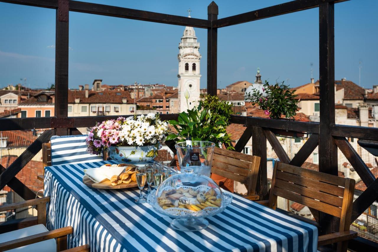 Penthouse With Rooftop Terrace And 360 Views Of - Venice5th Apartment