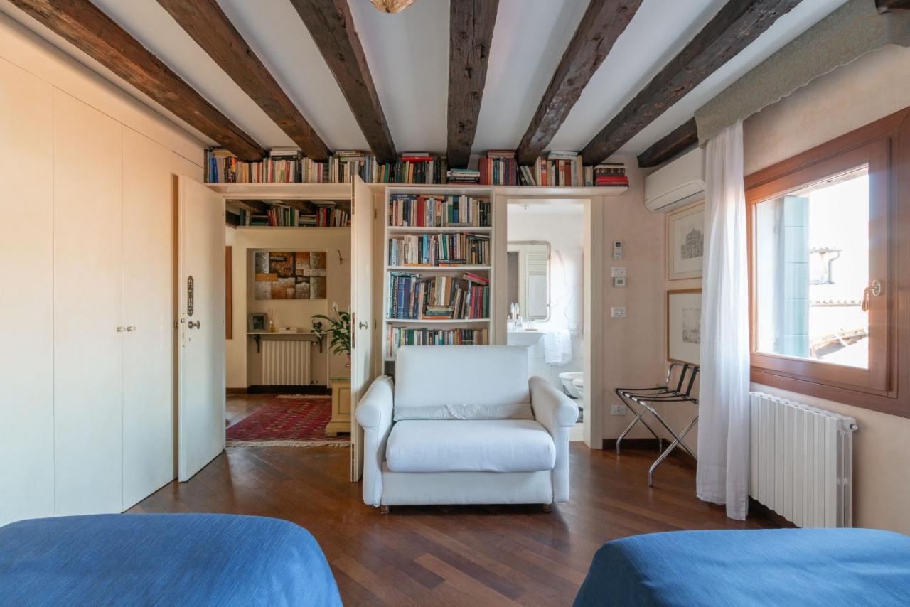 Apartment Penthouse With Rooftop Terrace And 360 Views Of - Venice5th Venice